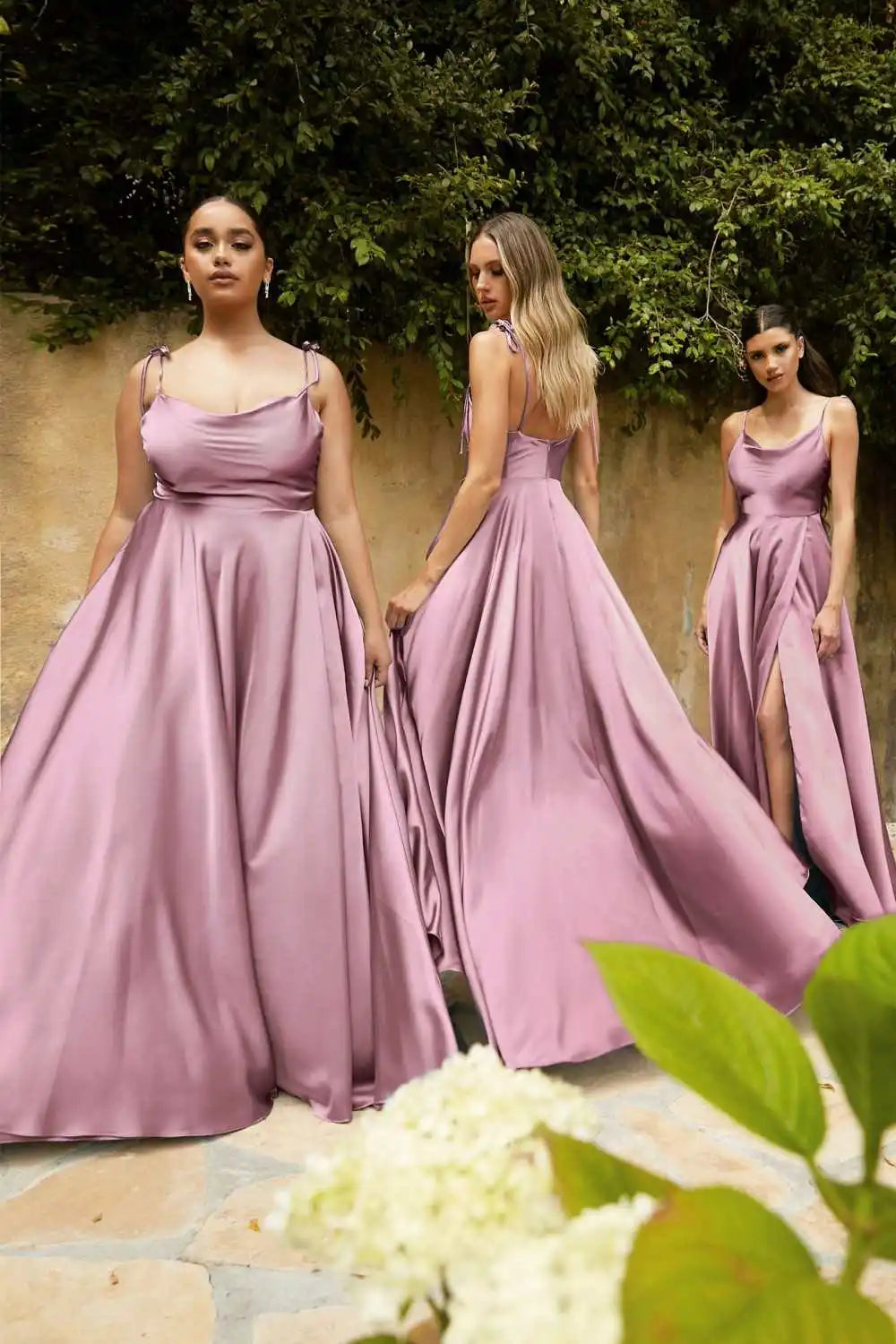 Mint green bridesmaid wedding dress with side slit, backless satin evening gown with spaghetti straps, perfect for summer events.