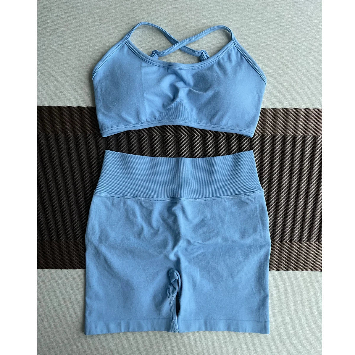 Solid seamless women's half pants from The Clothing Company Sydney, soft fitness wear ideal for yoga, gym, running, and cycling.