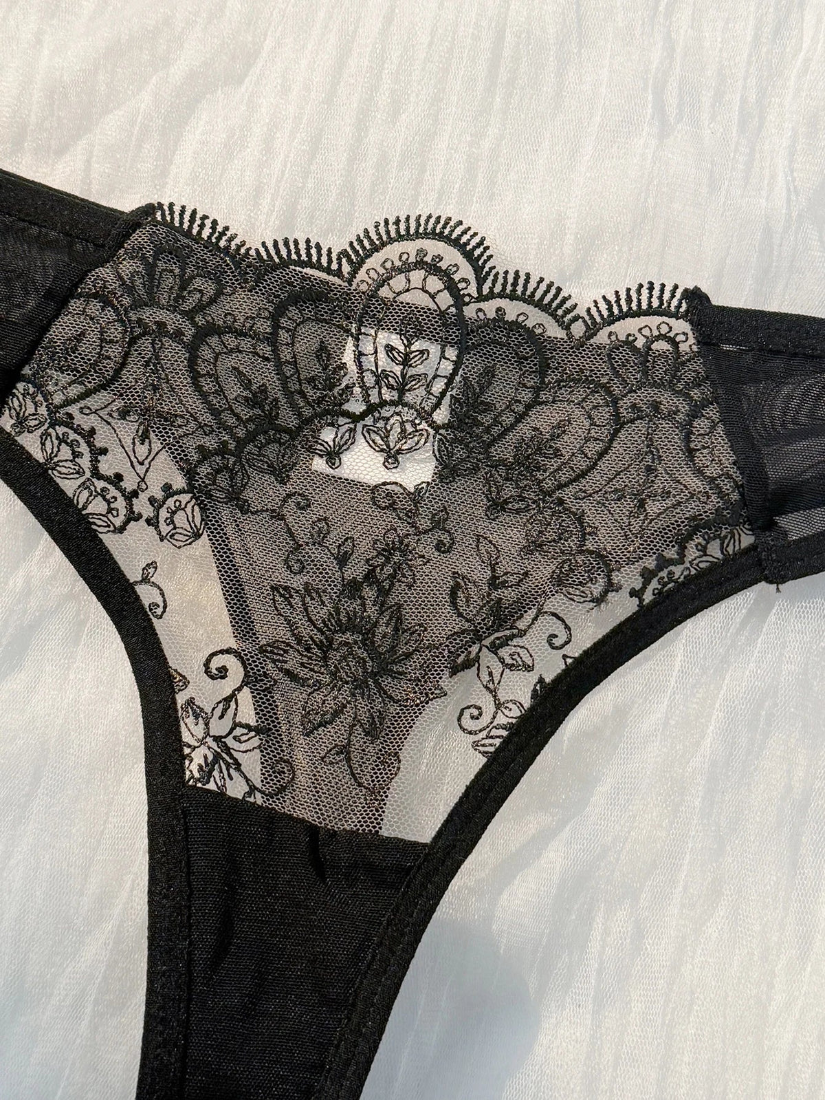 2 Piece Floral Pattern Bra and Brief underwear Lingerie set The Clothing Company Sydney