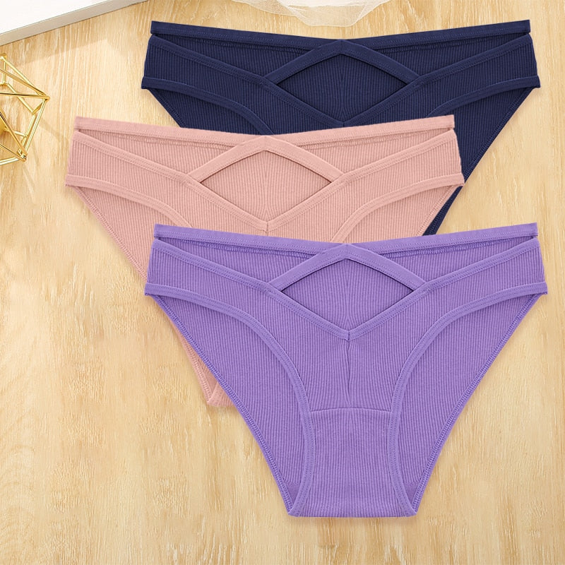 Three-pack of The Clothing Company Sydney cotton blend low-rise briefs with front cross design and hollow-out details, lingerie underwear.