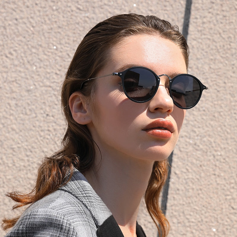 Aluminum magnesium vintage round sunglasses for men and women, polarized retro eyewear with a classic style.