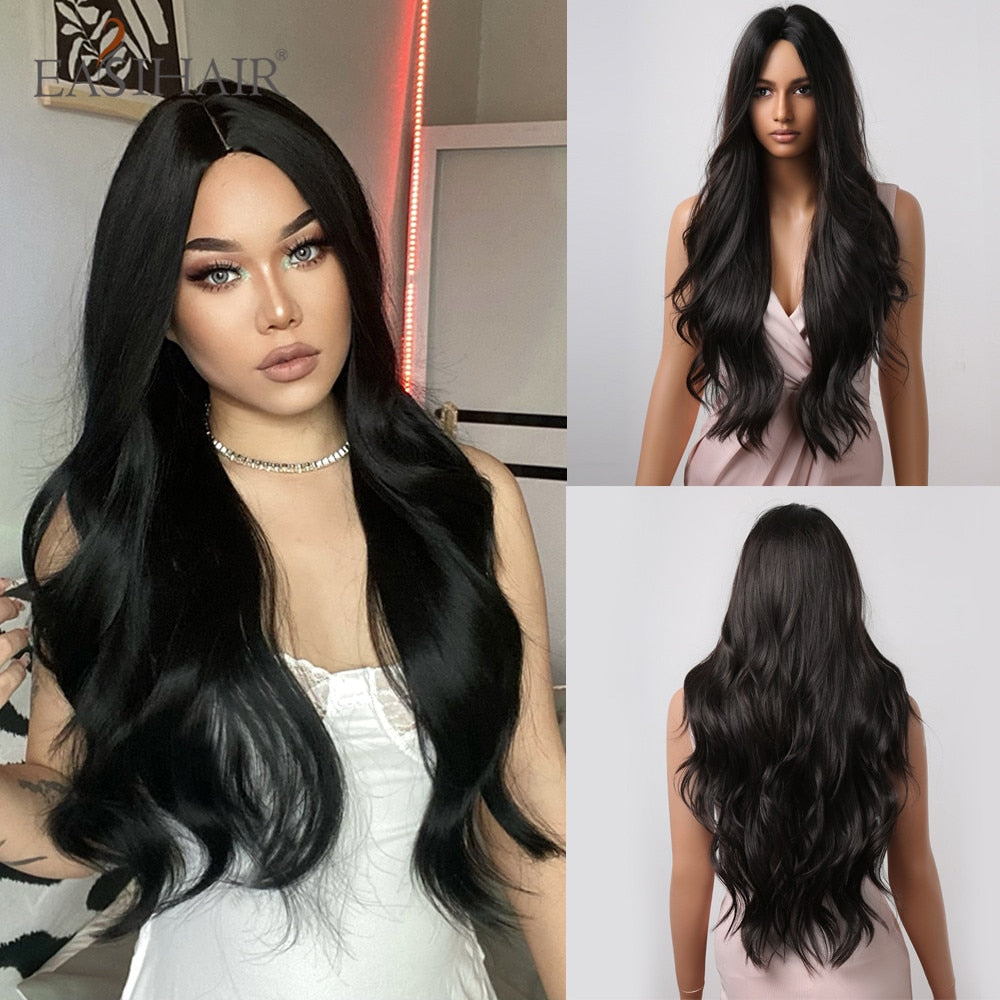 Long, natural wavy brown and blonde synthetic wig with bangs, heat-resistant daily wear and cosplay hair accessory for women.