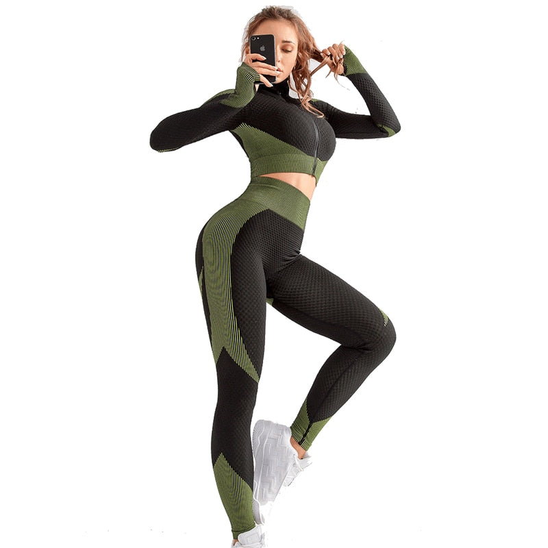 Seamless athletic yoga leggings and long sleeve zip-up top set from The Clothing Company Sydney, designed for gym and fitness workouts.