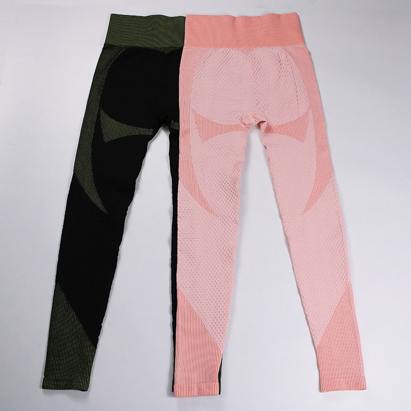 The Clothing Company Sydney fitness set with seamless long sleeve zip top and matching sports leggings for gym and yoga workouts.