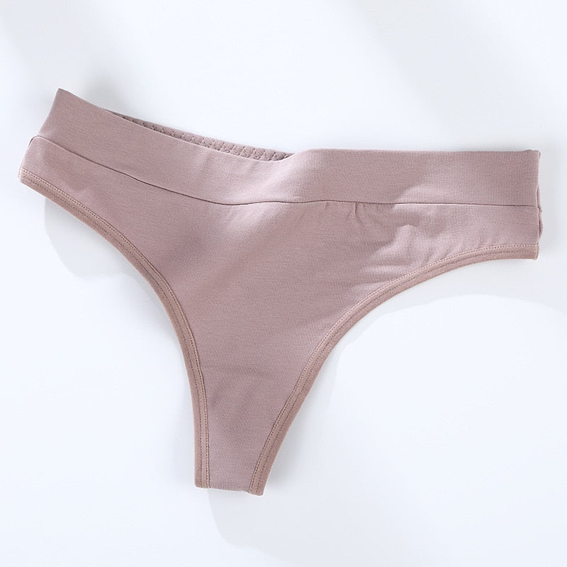 Three-pack of The Clothing Company Sydney thong panties, low-rise G-string underwear, sexy and comfortable women's lingerie.