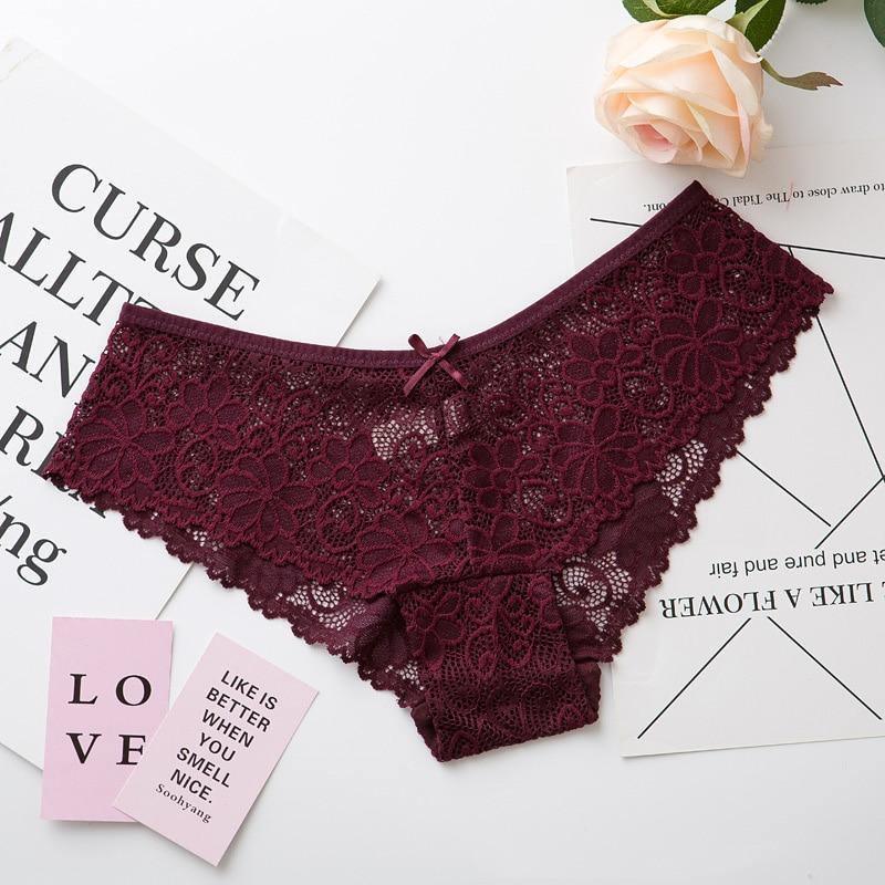Two pack of lace cotton lingerie briefs from The Clothing Company Sydney, low waist, cute and comfortable underwear for women.