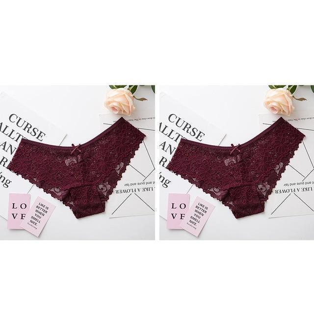 Two pairs of The Clothing Company Sydney lace cotton low waist lingerie briefs with cute, feminine design in a 2-pack.