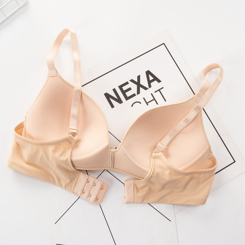 Seamless wireless bra and brief underwear set with adjustable straps, simple style, comfortable fit, from The Clothing Company Sydney.