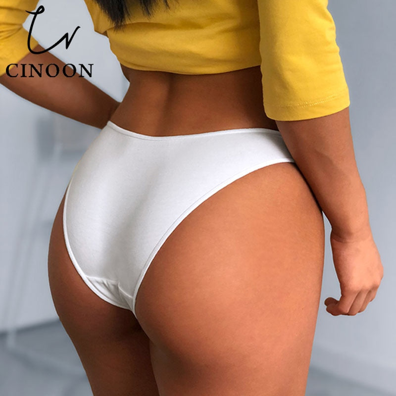 Cotton mix soft low-waist seamless lingerie by The Clothing Company Sydney, breathable high-elasticity G-string briefs.