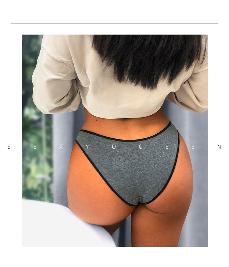 Soft cotton mix low-waist seamless G-string briefs from The Clothing Company Sydney, breathable and high-elasticity underwear.