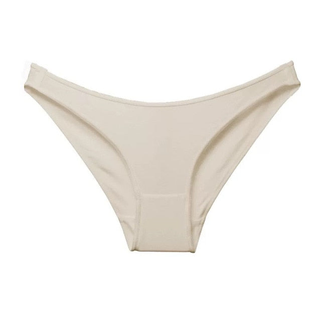 Cotton mix soft low-waist seamless lingerie from The Clothing Company Sydney, high elasticity breathable g-string briefs.