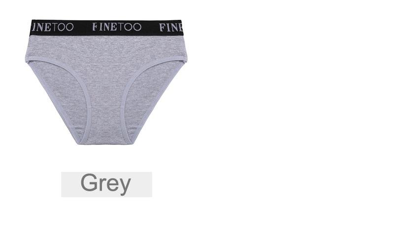 Two pairs of Cotton Seamless Briefs from The Clothing Company Sydney, comfortable low waist solid color underwear for women.