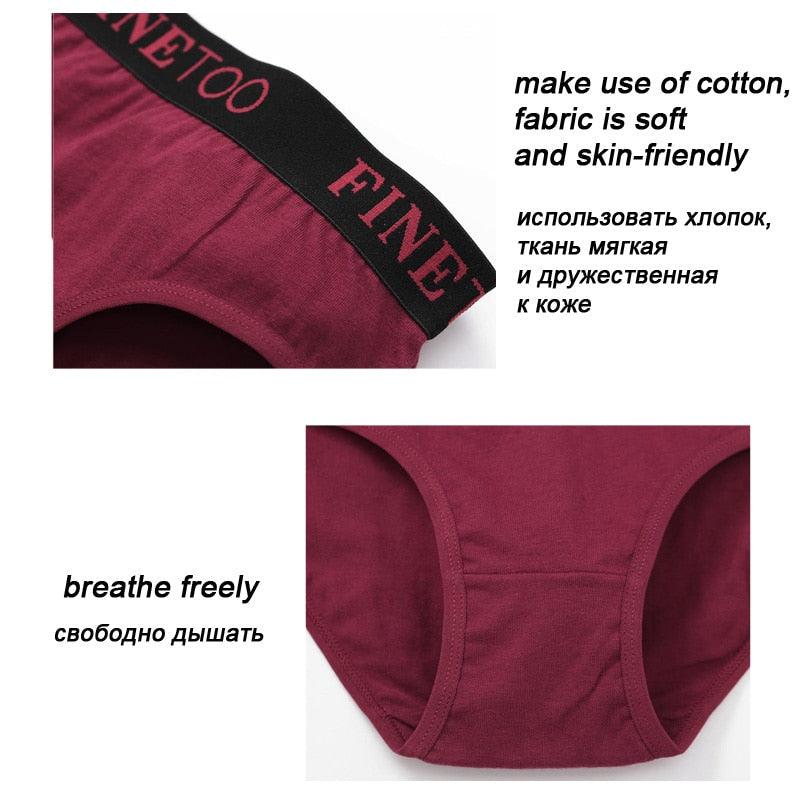 Two pairs of seamless cotton briefs from The Clothing Company Sydney, low waist, solid color, breathable women's underwear.