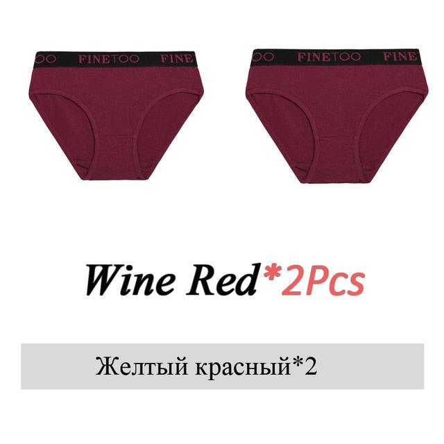 Two-pack cotton seamless briefs from The Clothing Company Sydney, low waist, breathable solid color panties with comfortable fit.