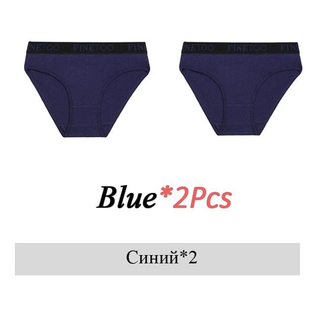 Two-pack cotton seamless briefs from The Clothing Company Sydney, low waist, breathable solid color underwear for women.