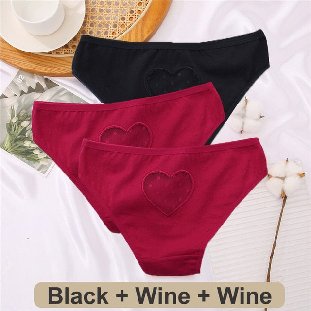 Three-pack of The Clothing Company Sydney heart-shaped hollow-out cotton low-waist seamless underwear for comfortable, stylish lingerie.