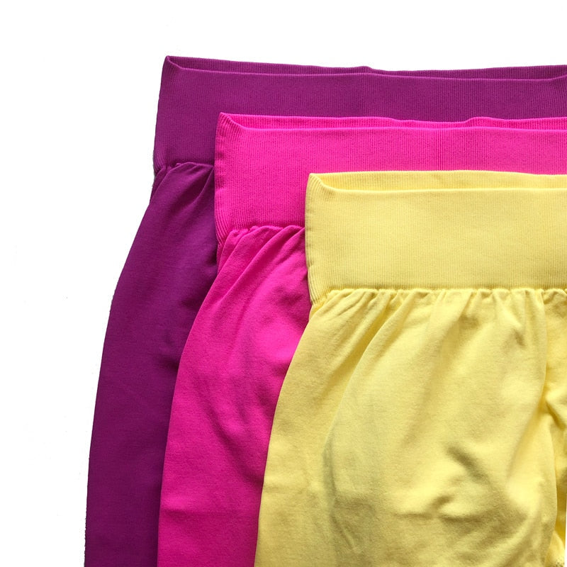 High waist seamless fitness leggings with scrunch butt design from The Clothing Company Sydney, ideal for gym and yoga workouts.