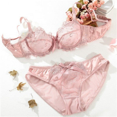 Large size floral lace lingerie bra set with underwire for ladies, featuring slim design by The Clothing Company Sydney.