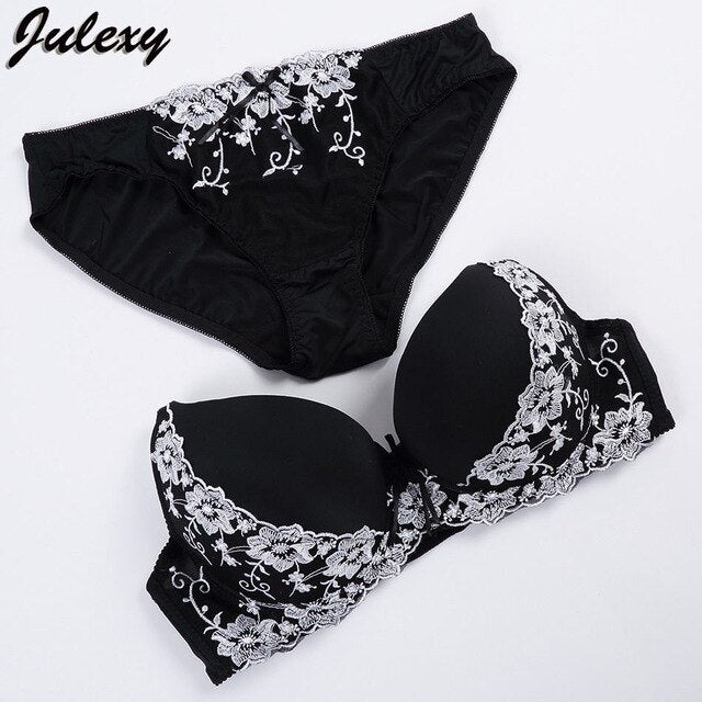 Two-piece lace embroidery bra and brief set by The Clothing Company Sydney, cotton underwear with delicate lace detailing.
