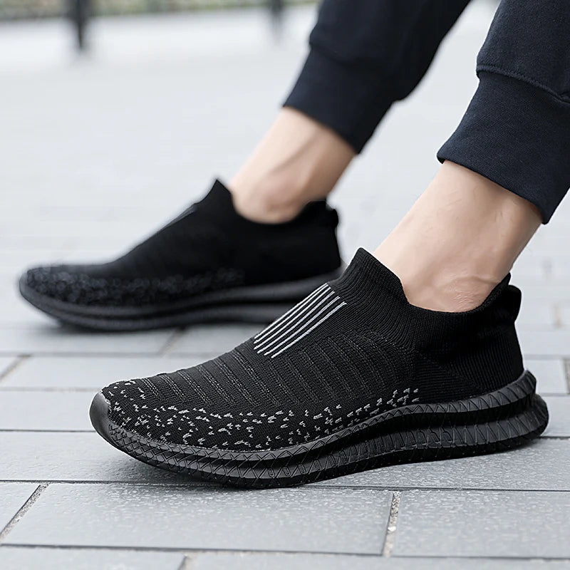 Breathable Casual Lightweight Outdoor Walking Anti-slip Men's Sneakers Slip on Flats Vulcanized Shoes