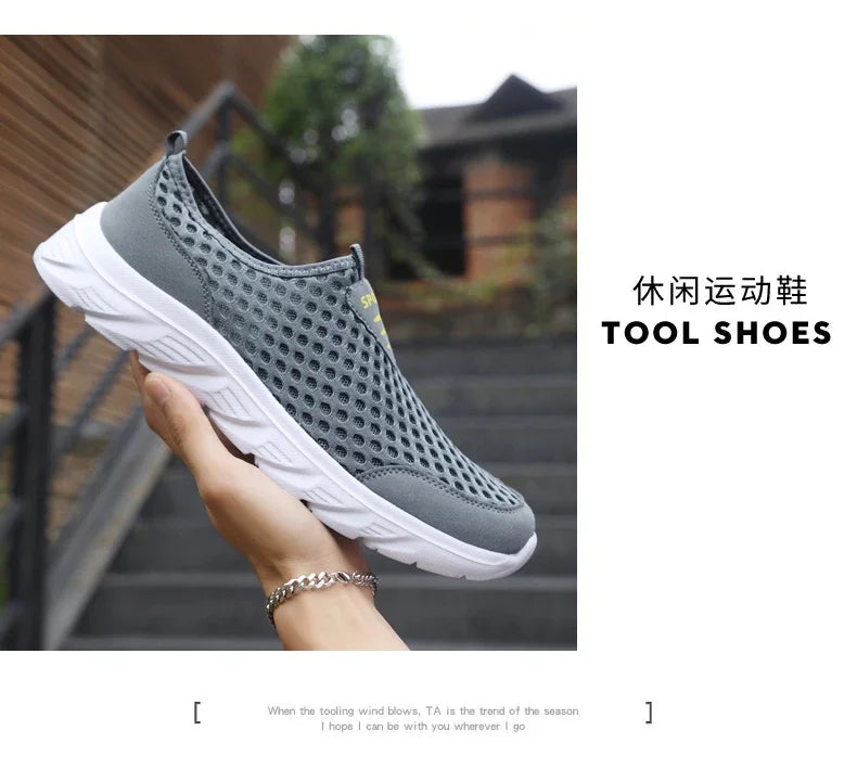 Lightweight Casual Breathable Slip on Male Casual Sneakers Anti-slip Men's Flats Outdoor Walking Shoes