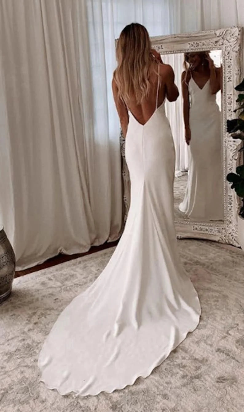 Satin Wedding Dress V-neck Spaghetti Straps Backless Formal Pleat Bridal Grown