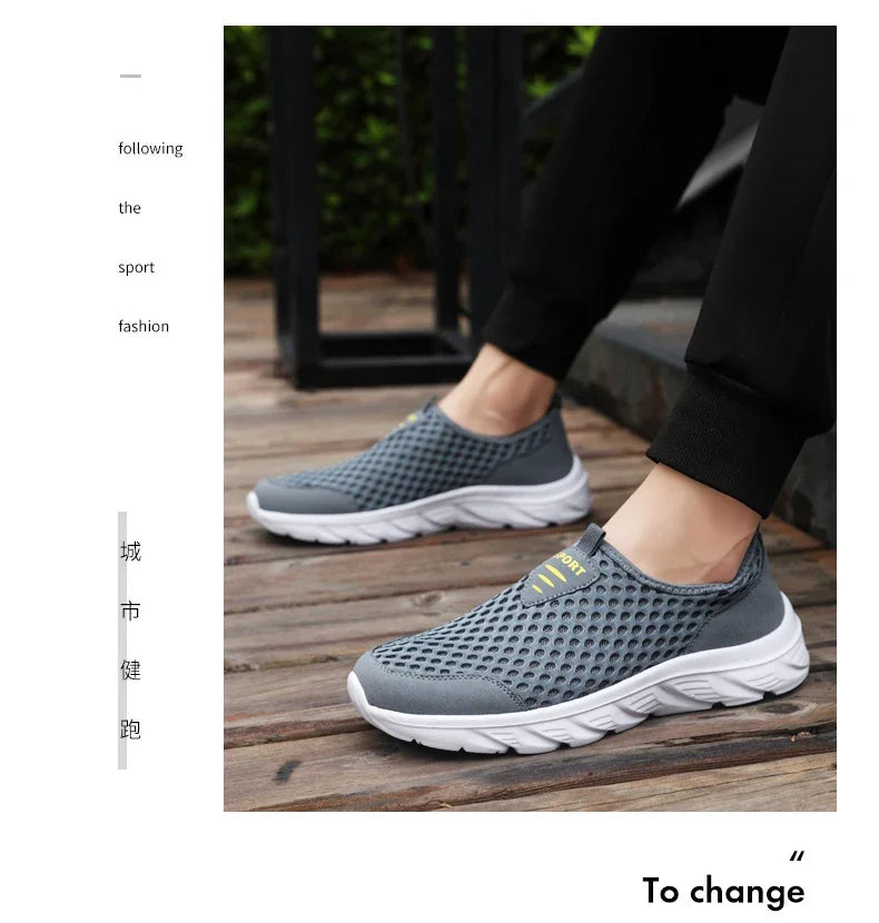 Lightweight Casual Breathable Slip on Male Casual Sneakers Anti-slip Men's Flats Outdoor Walking Shoes