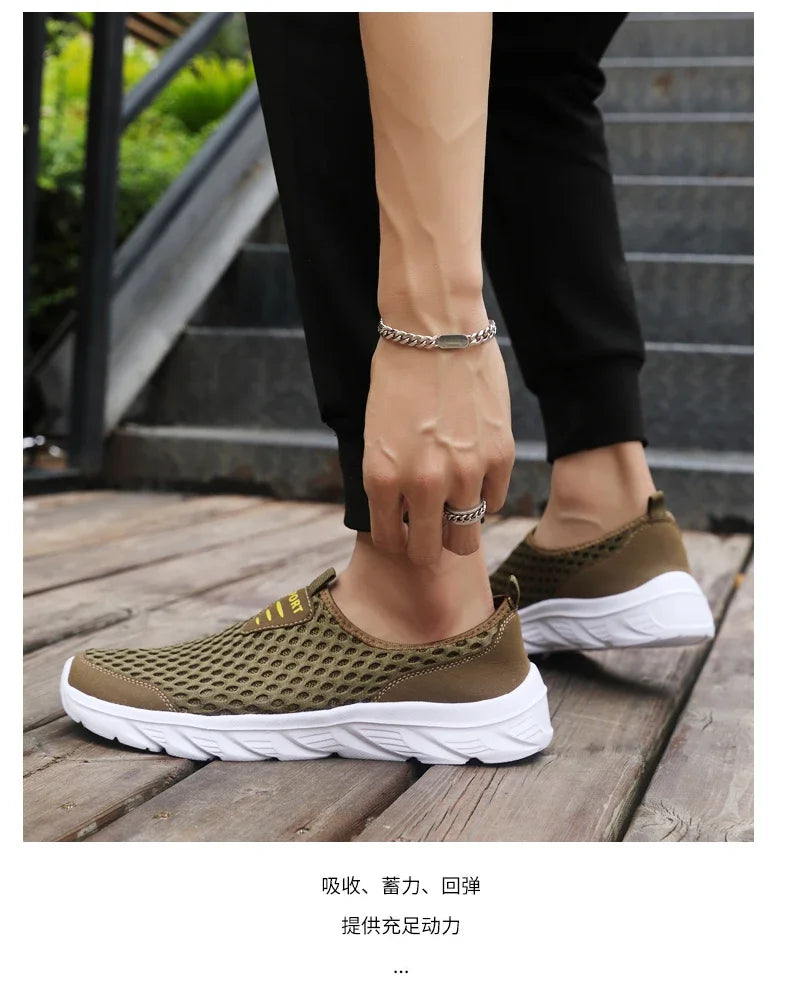 Lightweight Casual Breathable Slip on Male Casual Sneakers Anti-slip Men's Flats Outdoor Walking Shoes