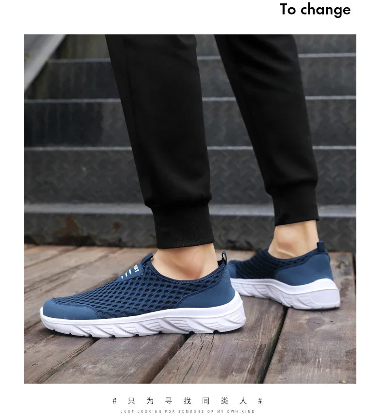 Lightweight Casual Breathable Slip on Male Casual Sneakers Anti-slip Men's Flats Outdoor Walking Shoes