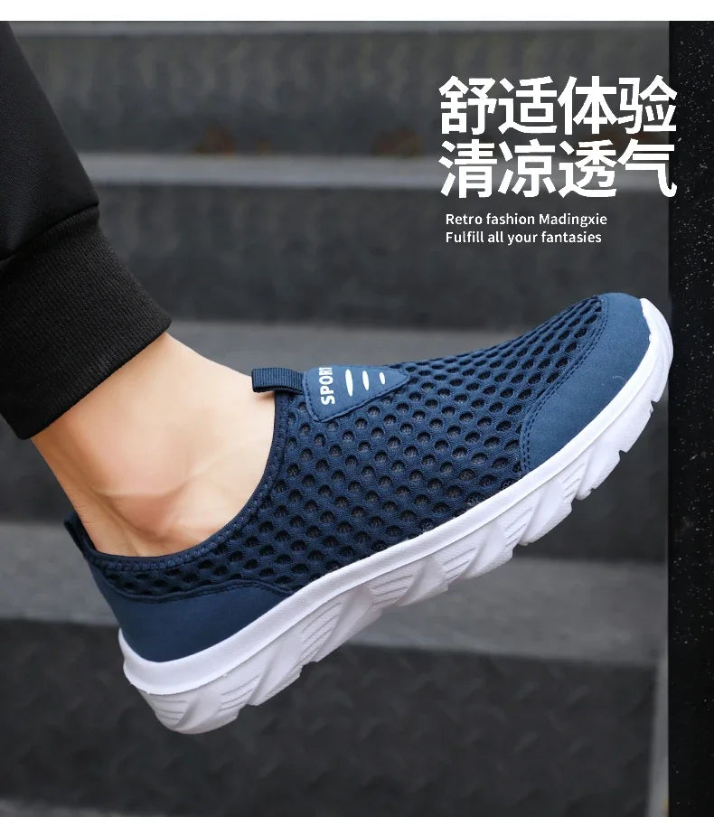 Lightweight Casual Breathable Slip on Male Casual Sneakers Anti-slip Men's Flats Outdoor Walking Shoes