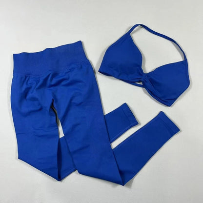 Women's seamless yoga set with halter neck sports bra and high-waisted lifting leggings for gym workouts